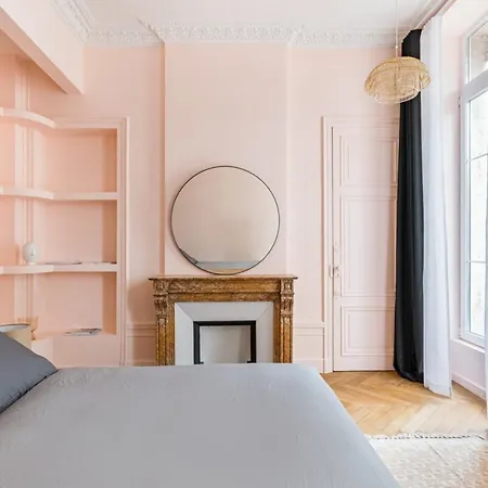 Madeleine - Balneo Confort Absolu Apartment *