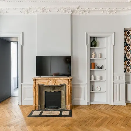 Madeleine - Balneo Confort Absolu Apartment